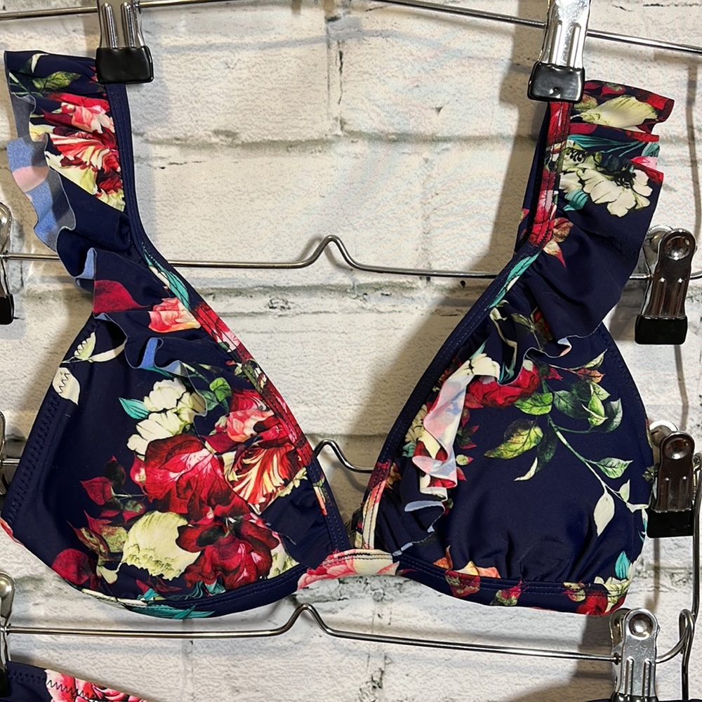 Cupshe Blue Floral Ruffle Bikini - Picture 3 of 5